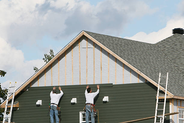 Professional Siding Replacement technician working in Martinsville, NJ